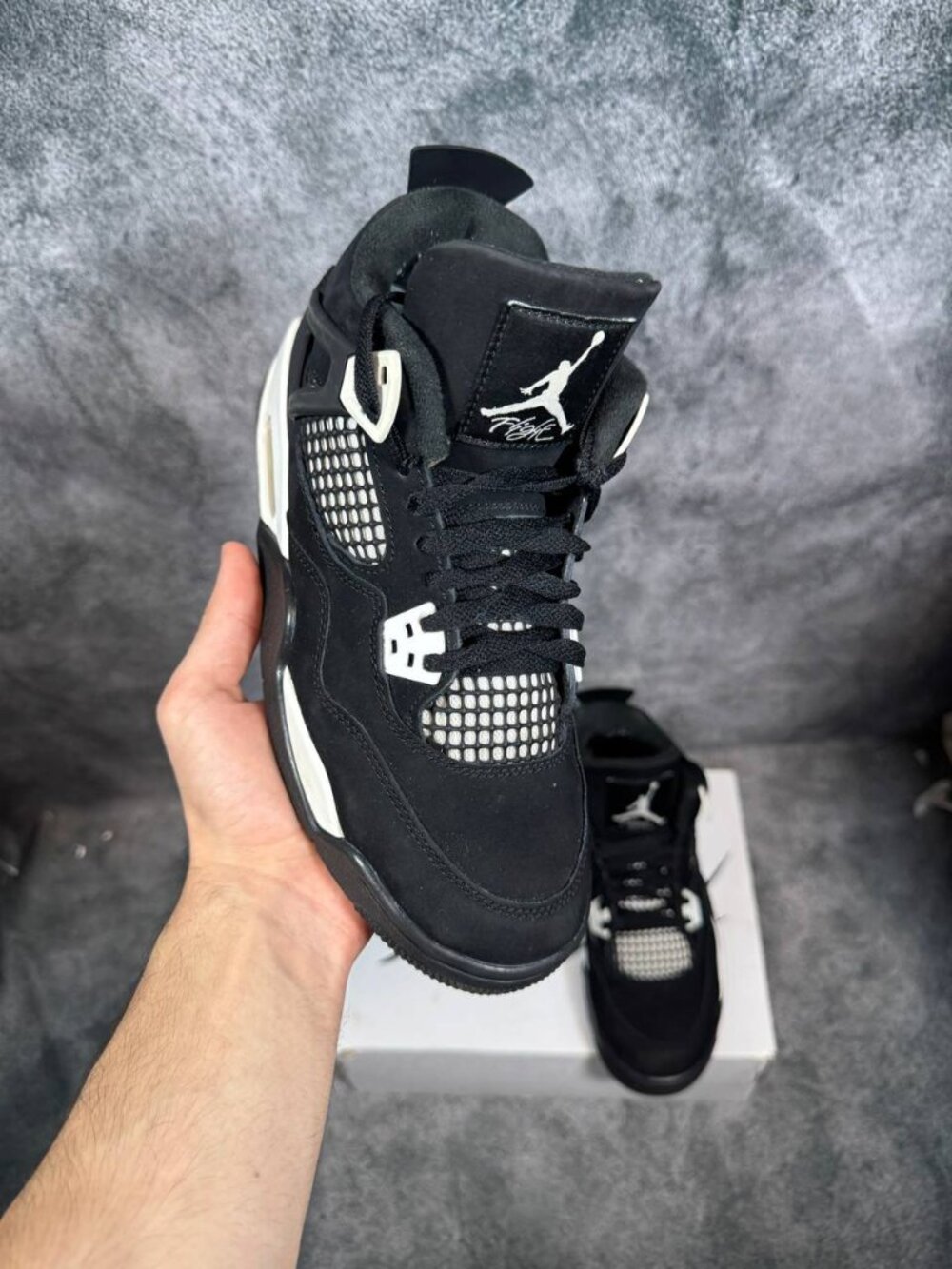 Size 7Y | Jordan 4 White Thunder With Box | Pre-Owned